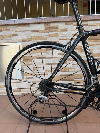 Bicicleta de carretera BH G3 ( full Carbono 100%