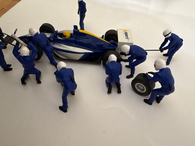 Scalextric Dallara Meccanici Blu