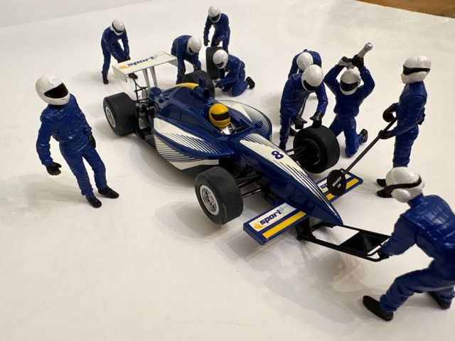 Scalextric Dallara Meccanici Blu