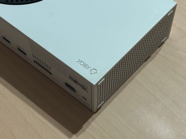 Xbox Series S bianca