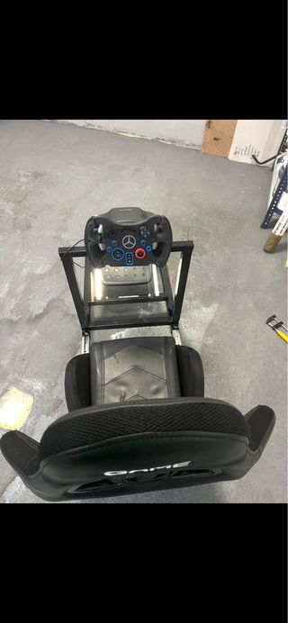 Cockpit Simulador Volante y Pedales Logitech