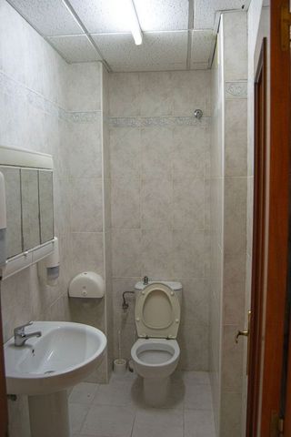 Edificio en alquiler en Churriana en Málaga