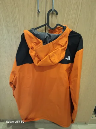 Cortavientos The North Face Naranja/Negro