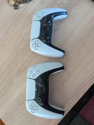 Consola Sony PS5 + 2 Mandos