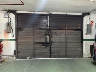 Puerta de garaje basculante