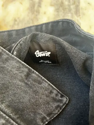 Cazadora tejana Pull&Bear negra