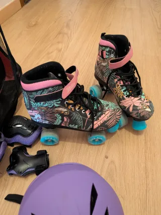 Patines SFR 4 Ruedas + Bolsa y Protectores