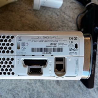 Lotto Xbox 360 con giochi e accessori