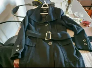 ABRIGO NEGRO.PAÑO..Ver medidas