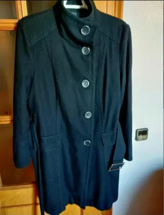 ABRIGO NEGRO.PAÑO..Ver medidas