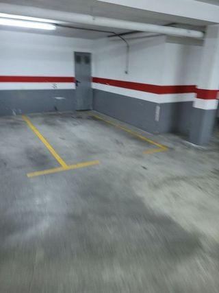 Garaje en alquiler en Rocafort