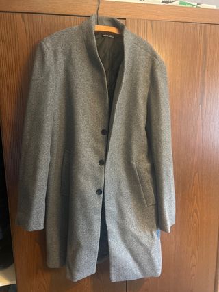 Abrigo de paño gris
