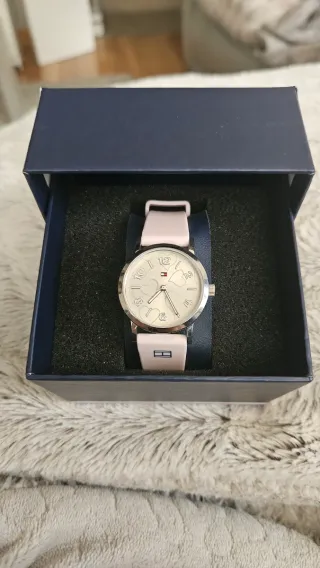 Reloj Tommy Hilfiger Rosa y Plateado