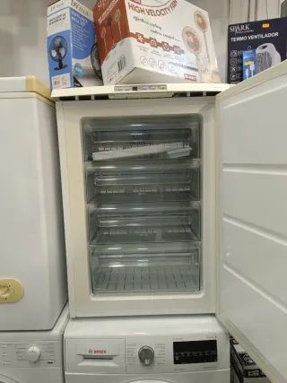 Congelador AEG No Frost con Garantía transporte