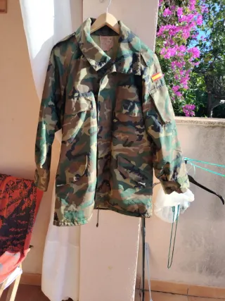 Chaqueta militar camuflaje hombre