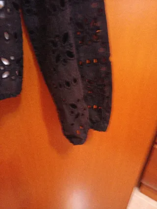 Blusa Stradivarius Negra Bordada