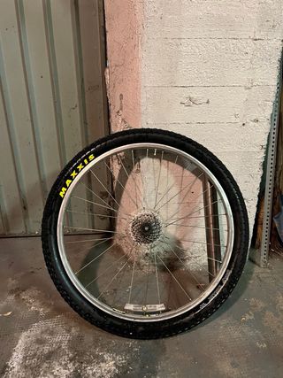 Trek Singletrack 930 Mountain Bike