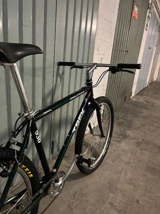 Trek Singletrack 930 Mountain Bike