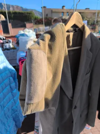 Chaqueta pana Zara Talla 52 Beige