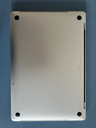 MacBook Pro 16” (2019) i9 / 16GB Plata
