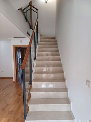 Casa adosada en alquiler en Hermanos Falcó - Sepulcro Bolera en Albacete