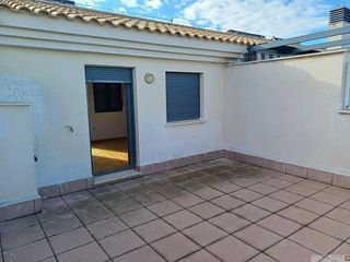 Casa adosada en alquiler en Hermanos Falcó - Sepulcro Bolera en Albacete