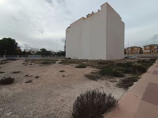 Terreno en venta en Albatera
