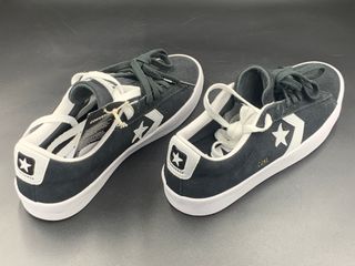 Converse CONS scamosciate nere e bianche