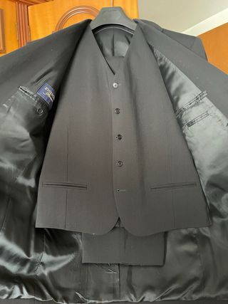 Traje Fuentecapala Negro 3 Piezas