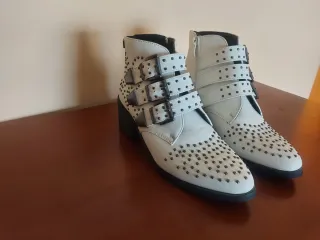 Botines blancos piel talla 37
