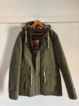 Parka verde Solid! con forro interior