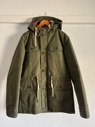 Parka verde Solid! con forro interior