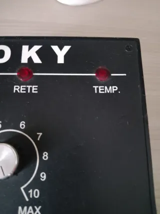 Piastra per capelli LOKY SOCAI ROMA