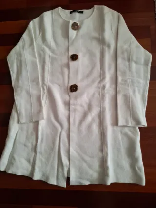 Chaqueta de punto blanca