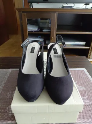 Zapatos de tacón negros talla 38