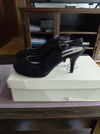 Zapatos de tacón negros talla 38