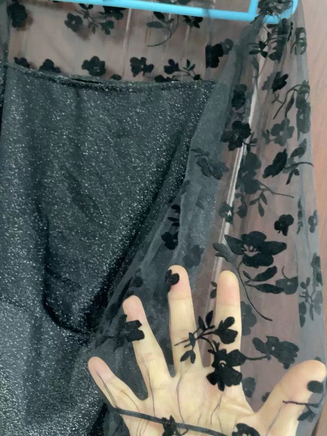 Abito lungo nero in rete