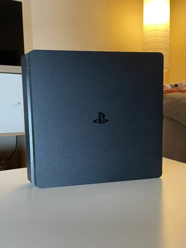 COMO NUEVA | Ps4 Slim con mando