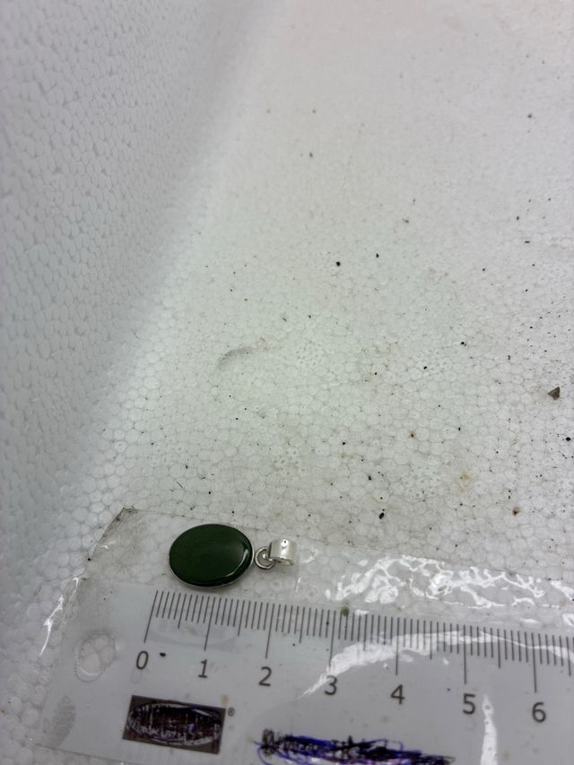 Ciondolo in giada naturale ovale