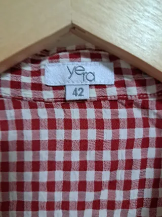 Blusa Yera cuadros roja y blanca Talla 42