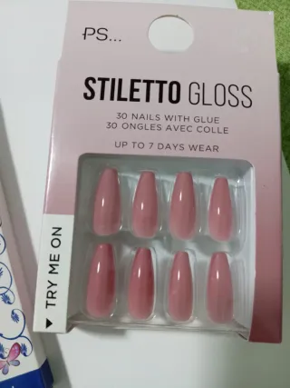 Set Unghie Finte Melissa Nails + Smalto