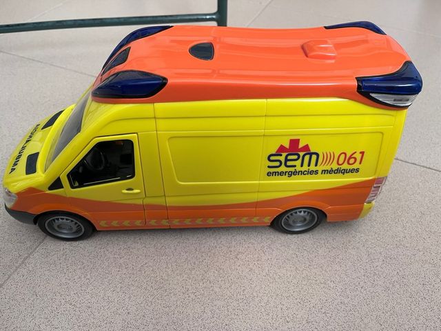 Ambulancia SEM 061