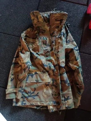 Intemperie militar camuflaje