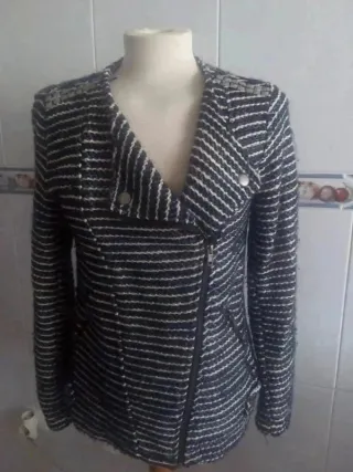 Chaqueta T. M Rayas Azul y Blanca