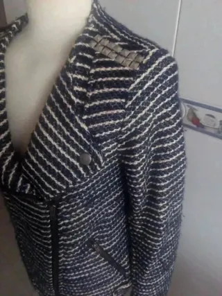 Chaqueta T. M Rayas Azul y Blanca