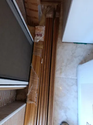 Puertas y tapetas de madera