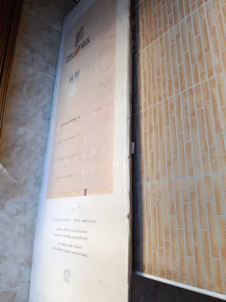 Puertas y tapetas de madera