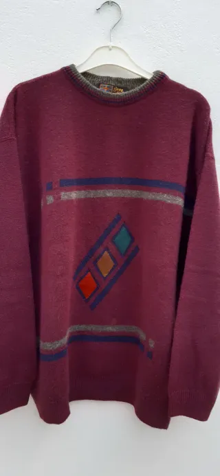 Jersey punto cuello redondo -color vino tinto