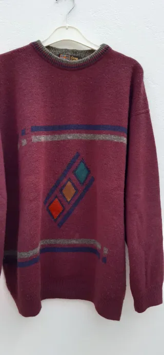 Jersey punto cuello redondo -color vino tinto