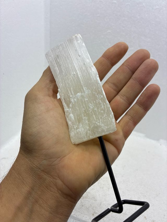 Selenite naturale con supporto